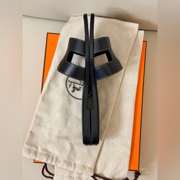 Hermes Oran Sandal in Noir (Authentic) Size 9.5/40 - Picture 6 of 7